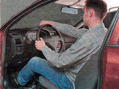 3. Запястье вытянутой руки (спина при этом не…