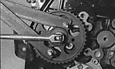 4. Используя специальный инструмент, зафиксируйте…