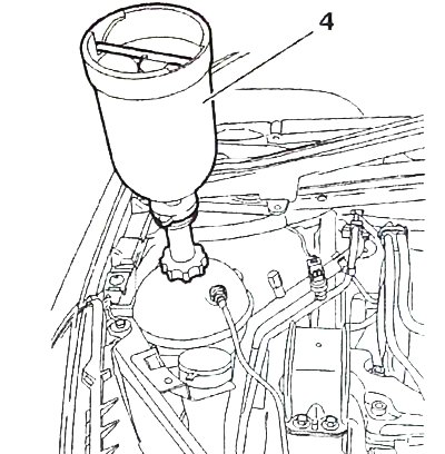 Установите на заливную горловину баллон для заливки охлаждающей жидкости (4).