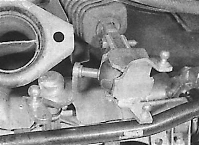 4. Поднять переднюю часть автомобиля и…