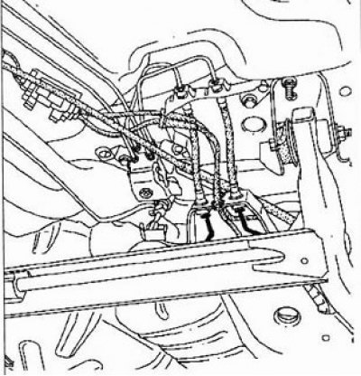 4. Отсоедините от колесных цилиндров тормозные трубки.