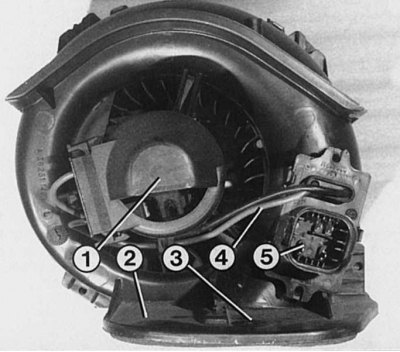 На всех модификациях Renault 19 двигатели…
