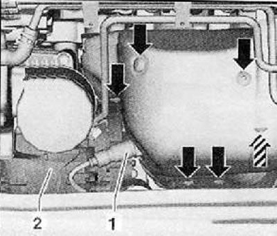 3. Выкрутить винты крепления (стрелки), снять…