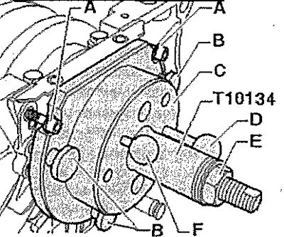 Отвернуть гайку -Е- до конца ходового винта. Вывернуть оба винта -А- из блока цилиндров. Вывернуть…