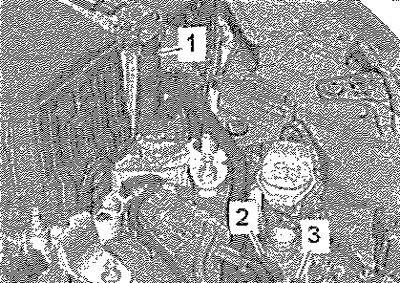 Отсоединить разъём -1- от блока управления…