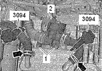 Отсоединить разъём -2-. Вывернуть винты -1- и…