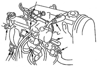 6. Отсоедините тросик акселератора и трос привода…