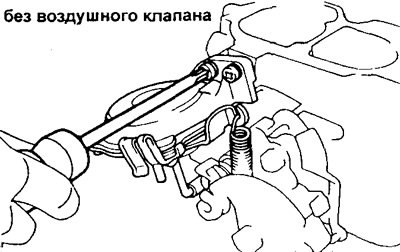 в) Установите возвратную пружину.