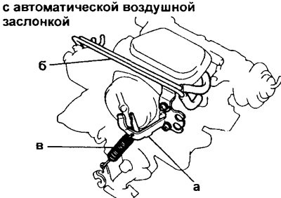 в) возвратную пружину акселератора;