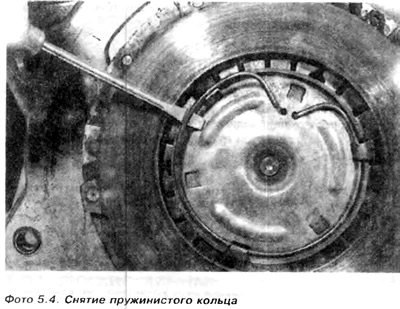 9. Устанавливая передачу, смазать литовой смазкой…