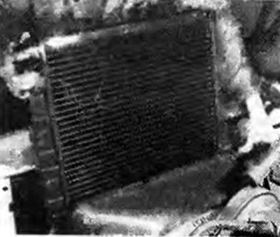 Фото 8.6. Подъем радиатора