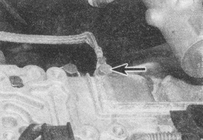 Рис. 3.5. Отсоедините от головки шину заземления…