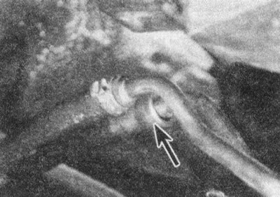 Рис. 3.16, а. Чтобы отсоединить питающий…