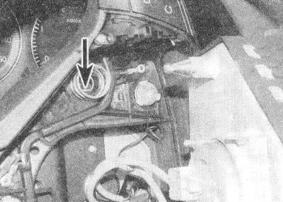 Рис. 24.3, б. ...и освободите с двух сторон…